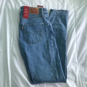 high rise Levi Jeans